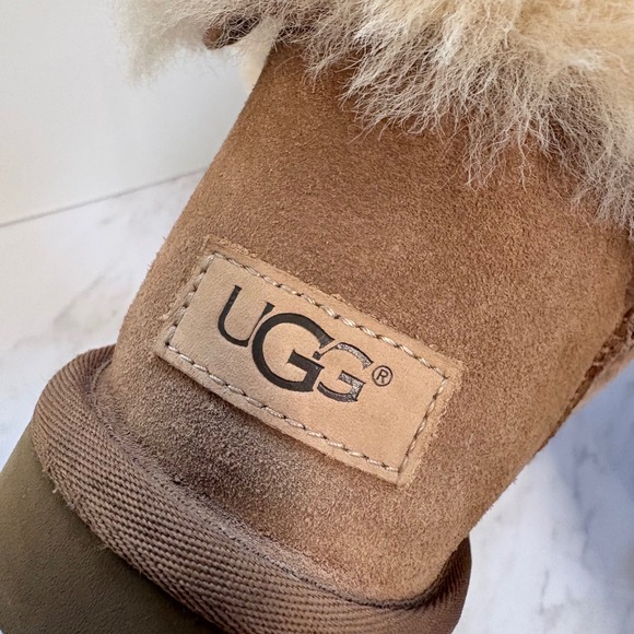 UGG Shoes - UGG Button Boots Women's 10 Chestnut - Shearling Cabin Core Cozy